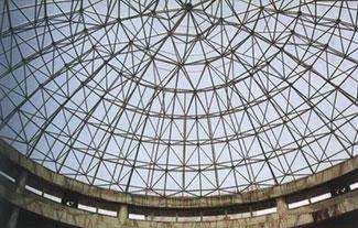 雅安铝镁锰板屋面网架在设计时要注意哪些细节